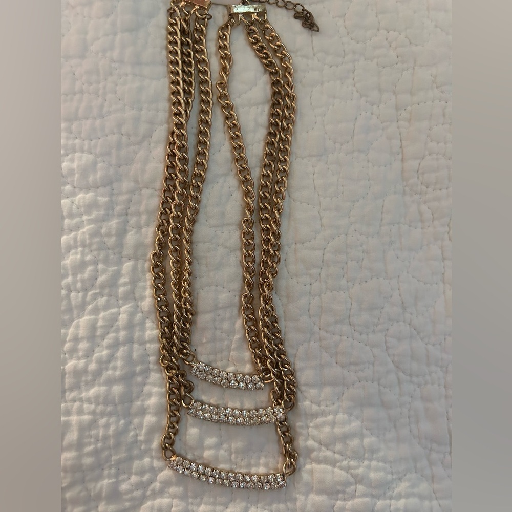 Elegant Gold Chain Necklace with Crystal Accents